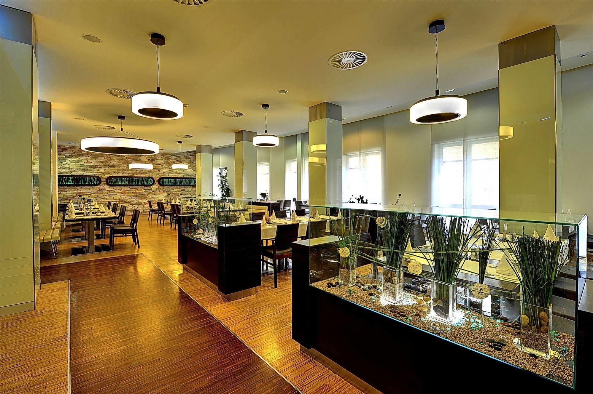 St. Joseph Royal Regent Отель 4*