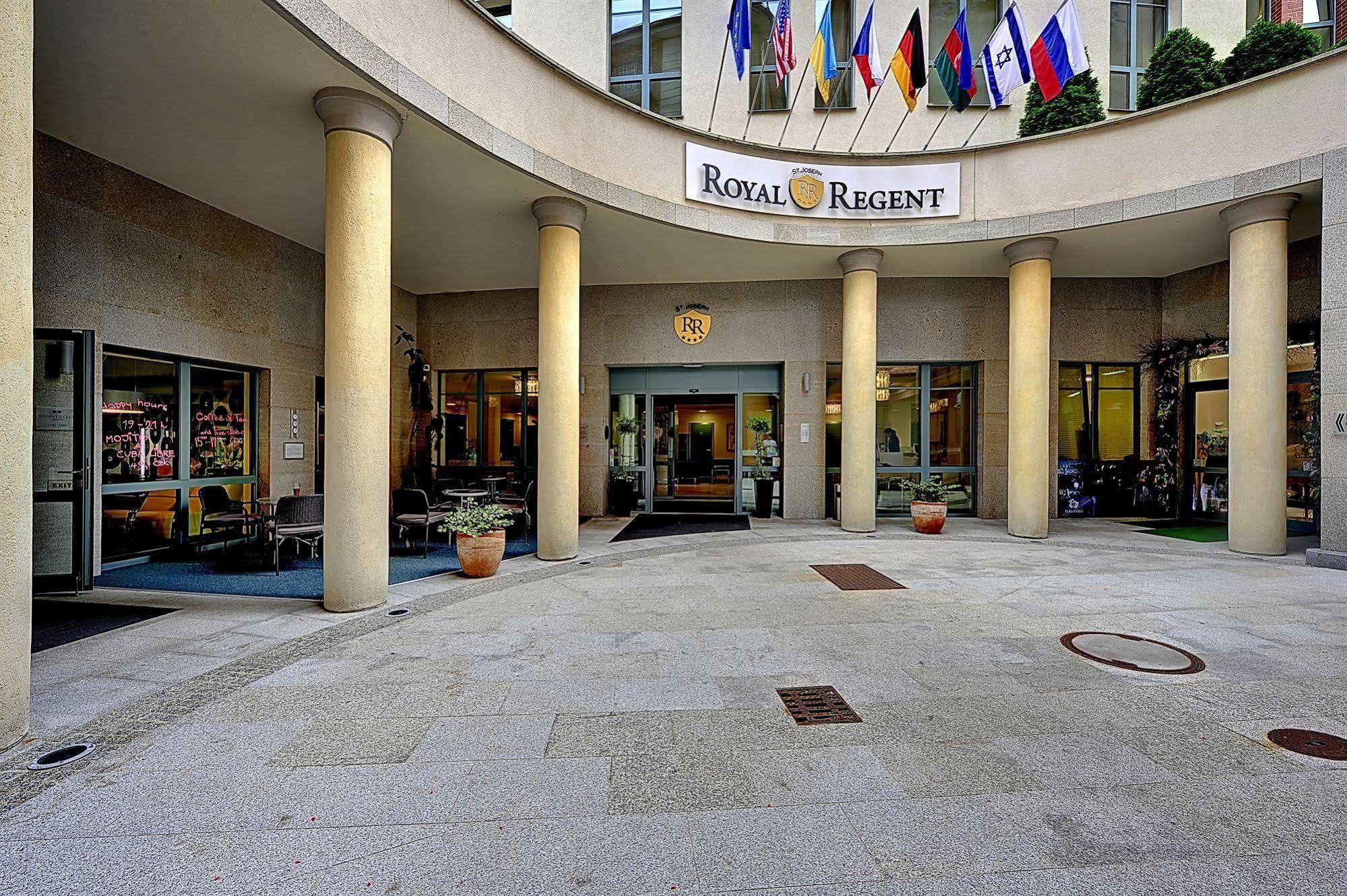 St. Joseph Royal Regent 4*
