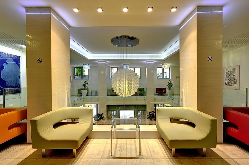 Отель St. Joseph Royal Regent 4*